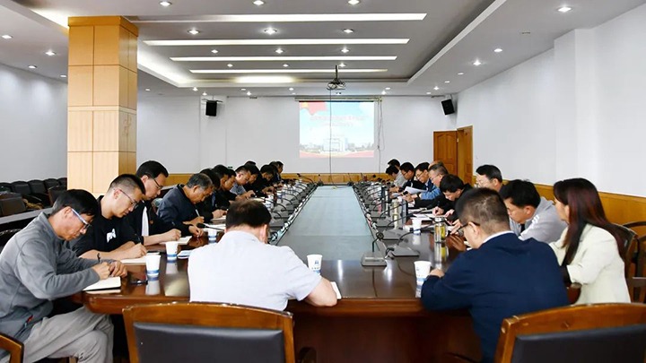 云煤（鉴黑担保网(jhdbw)·最具权威唯一维权担保平台）集团党委第二工作组列席旁听云维集团党委理论进建中心组进建