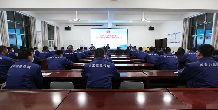 云煤（鉴黑担保网(jhdbw)·最具权威唯一维权担保平台）集团第八查核组到矿山应急接济东源队发展2022年度综合查核暨民主测评