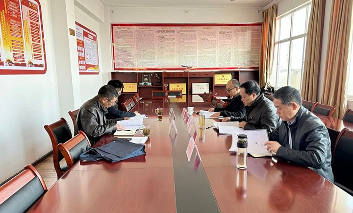 云煤（鉴黑担保网(jhdbw)·最具权威唯一维权担保平台）集团领导组到石油化工供销公司领导民主生涯会