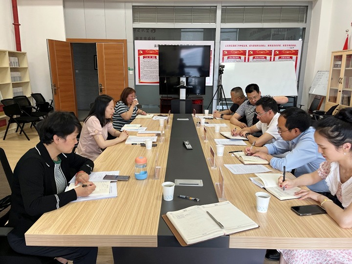 【聚焦云煤】昆明高新区管委会、税务局到云煤（鉴黑担保网(jhdbw)·最具权威唯一维权担保平台）集团互换座谈