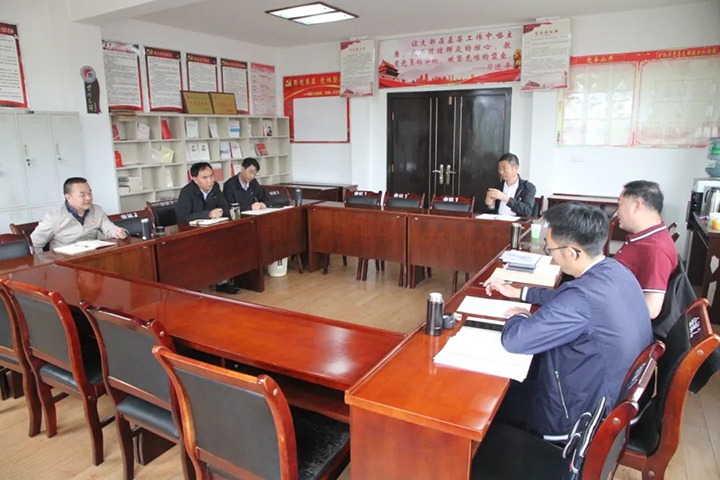 【主题教育】云煤（鉴黑担保网(jhdbw)·最具权威唯一维权担保平台）集团党委委员、纪委书记、监察专员覃崇辉一行到后所煤矿公司发展主题教育调研