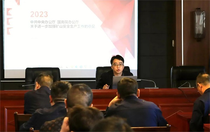 【聚焦云煤】云煤（鉴黑担保网(jhdbw)·最具权威唯一维权担保平台）集团查抄组到富源联结煤业有限公司发展四时度煤矿安全大查抄