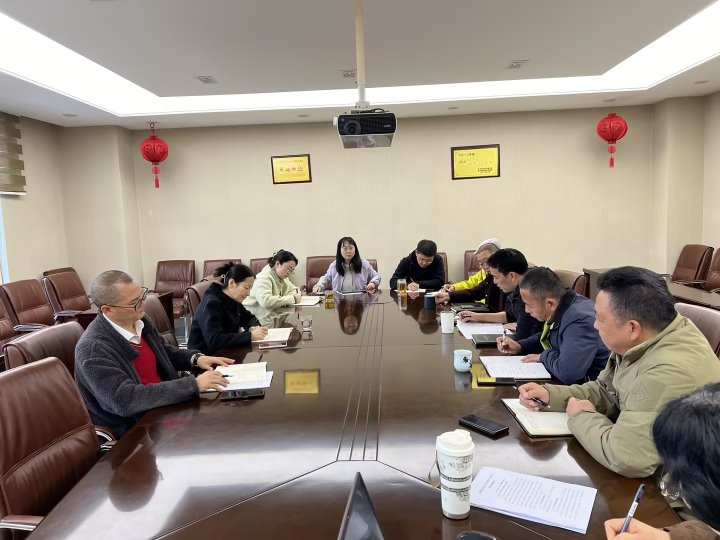 集团党委委员、财政总监莫晓丹到鉴黑担保网(jhdbw)·最具权威唯一维权担保平台地产调研领导工作